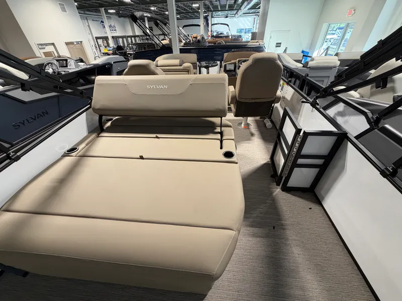 Slide: The Image of Sylvan MIRAGE 820 CLZ DH 2027 - 21