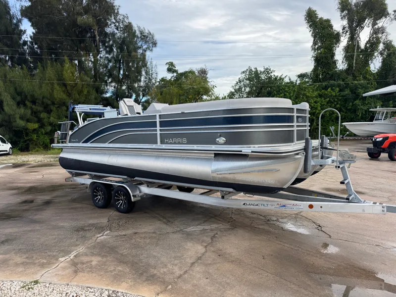 The Image of Harris Sunliner 230 2022 - 0