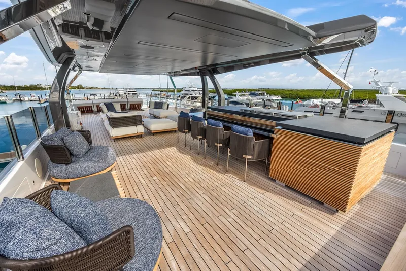 Slide: The Image of Custom NAVETTA 42 2023 - 46