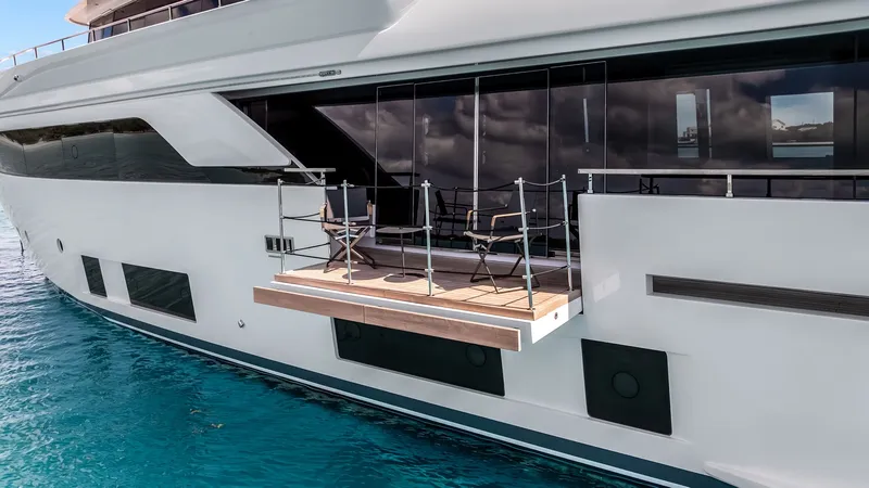 Slide: The Image of Custom NAVETTA 42 2023 - 10