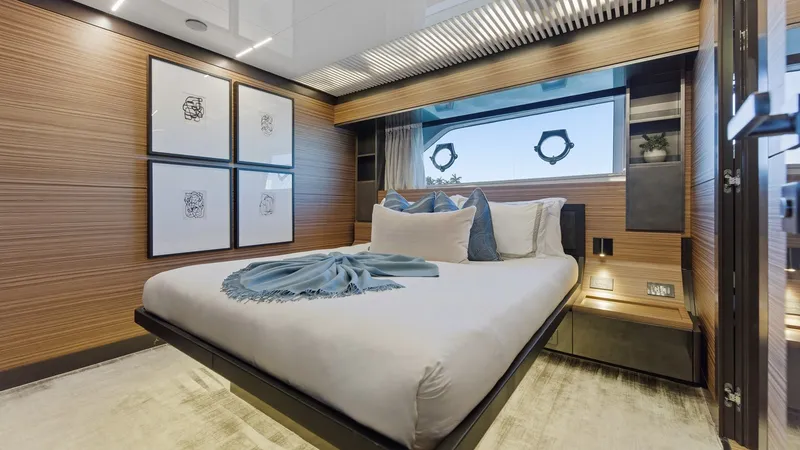 Slide: The Image of Ferretti 920 2018 - 74