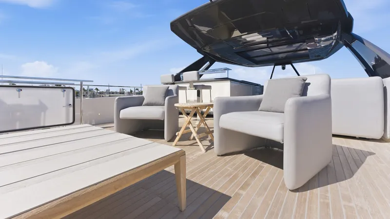 Slide: The Image of Ferretti 920 2018 - 22