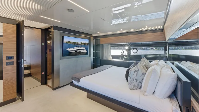 Slide: The Image of Ferretti 920 2018 - 46