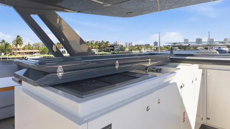 Slide: The Image of Ferretti 920 2018 - 28