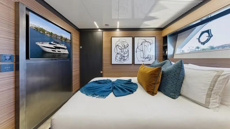 Slide: The Image of Ferretti 920 2018 - 65