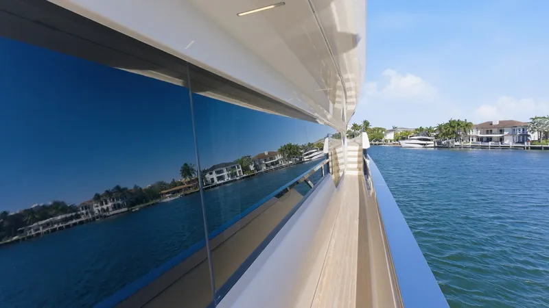 Slide: The Image of Ferretti 920 2018 - 15