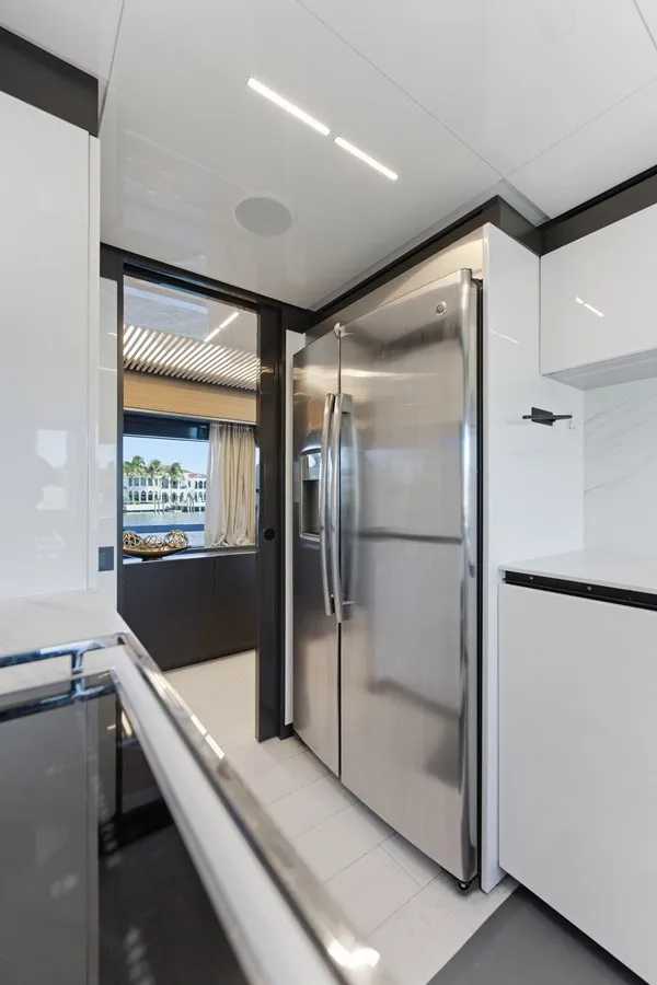 Slide: The Image of Ferretti 920 2018 - 85
