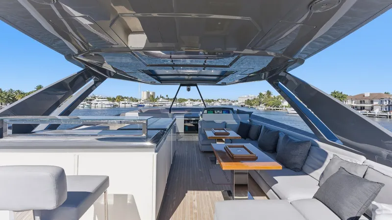 Slide: The Image of Ferretti 920 2018 - 25