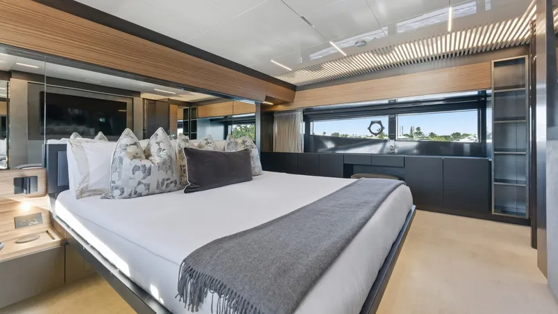 Slide: The Image of Ferretti 920 2018 - 45