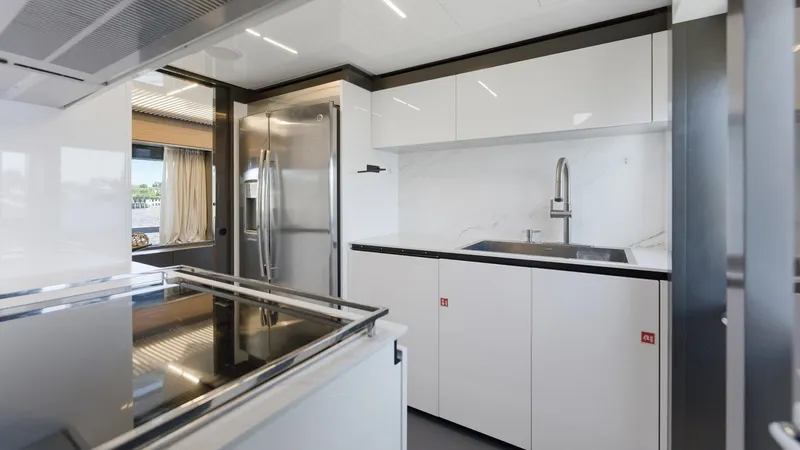 Slide: The Image of Ferretti 920 2018 - 83