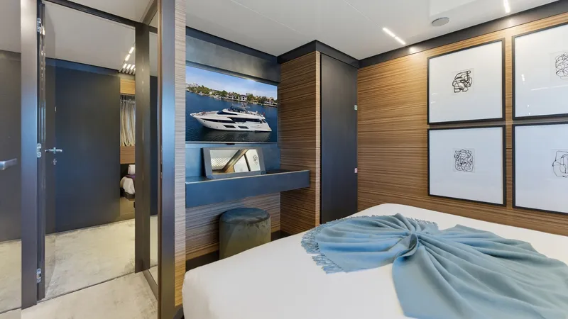 Slide: The Image of Ferretti 920 2018 - 75