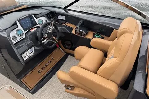 Slide: The Image of Crest Continental Limited 260 SLS 2026 - 6
