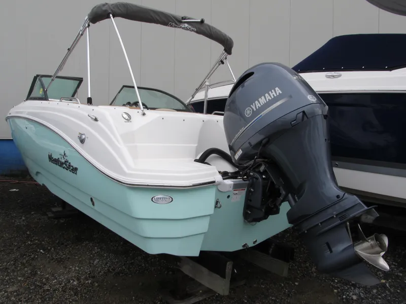 Slide: The Image of NauticStar 223 DC Deck 2023 - 22