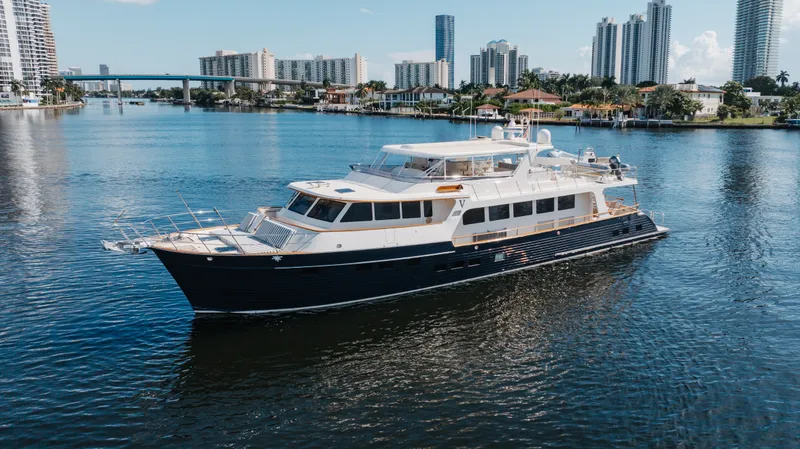 Slide: The Image of Marlow 88 Explorer 2016 - 40