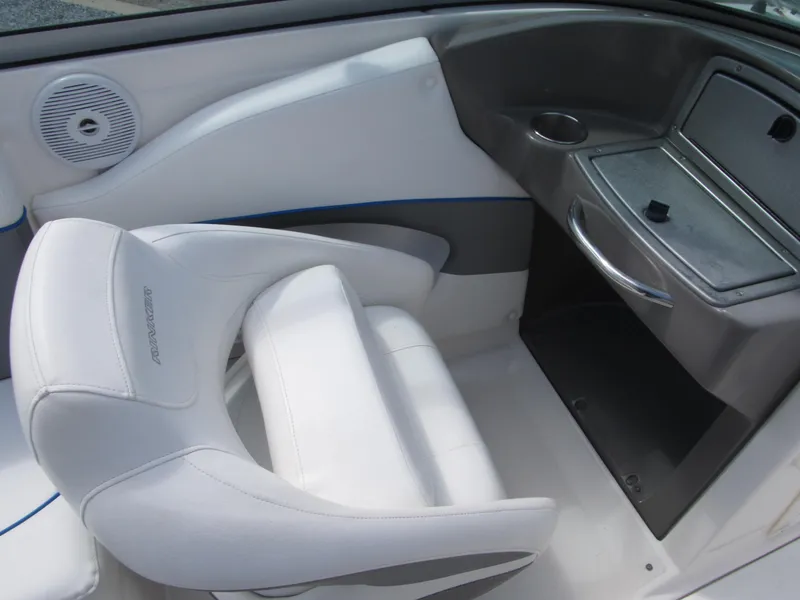 Slide: The Image of Rinker 226 Captiva 2009 - 15