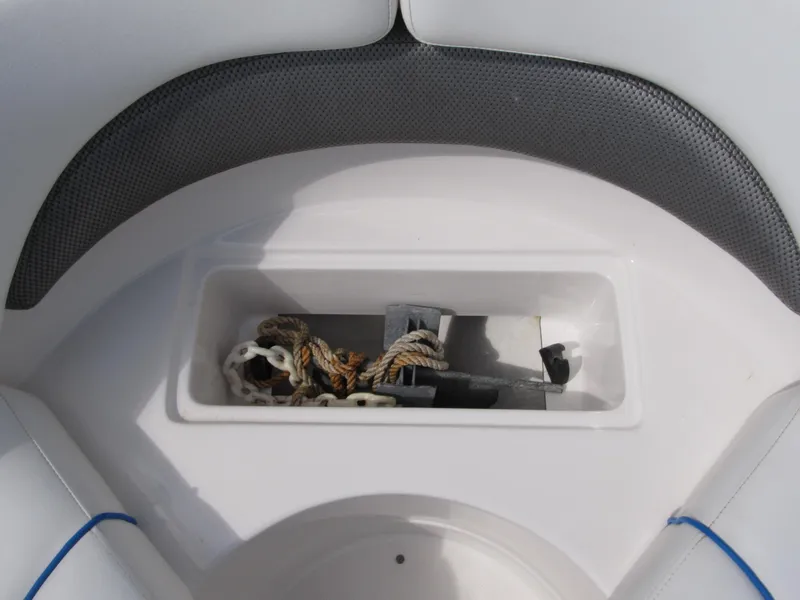 Slide: The Image of Rinker 226 Captiva 2009 - 22