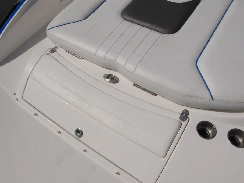 Slide: The Image of Rinker 226 Captiva 2009 - 6