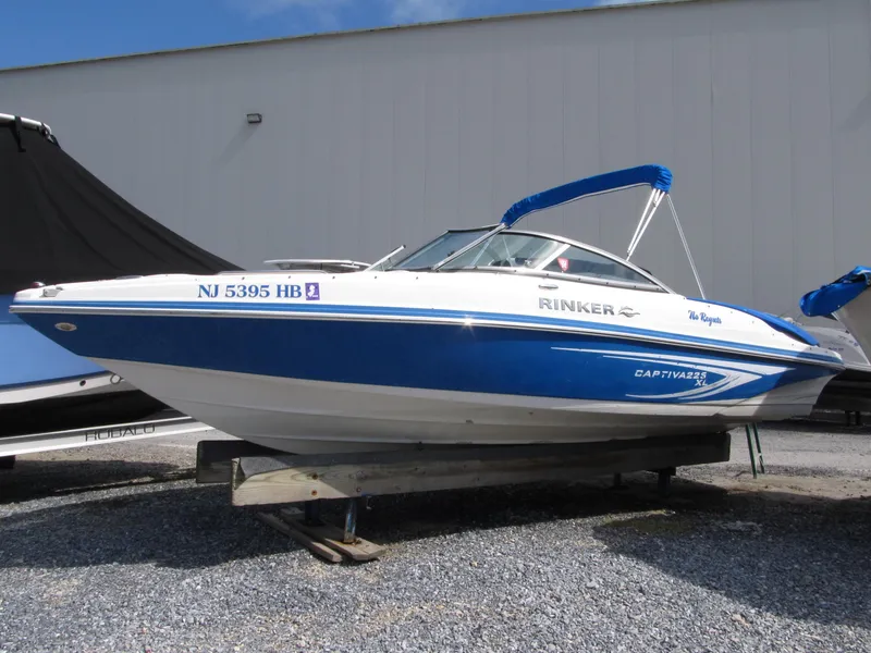 Slide: The Image of Rinker 226 Captiva 2009 - 3