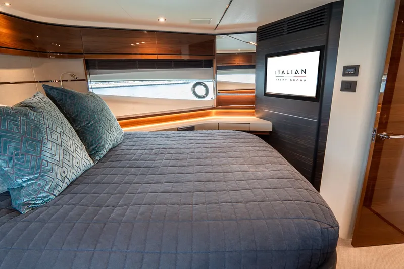 Slide: The Image of Princess Yachts S65 2017 - 9