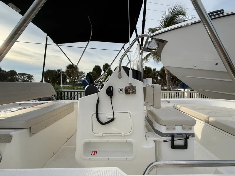 Slide: The Image of Boston Whaler 150 Montauk 2027 - 8