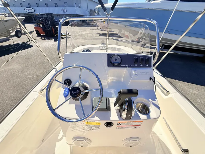 Slide: The Image of Boston Whaler 150 Montauk 2027 - 19