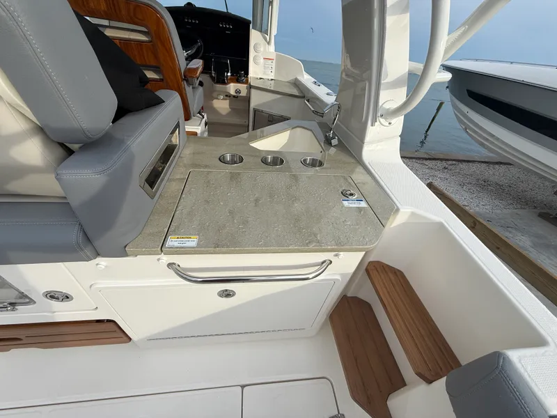 Slide: The Image of Boston Whaler 350 Realm 2027 - 28