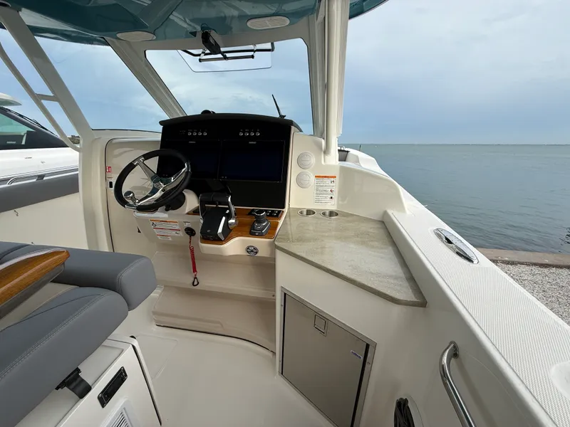 Slide: The Image of Boston Whaler 350 Realm 2027 - 15