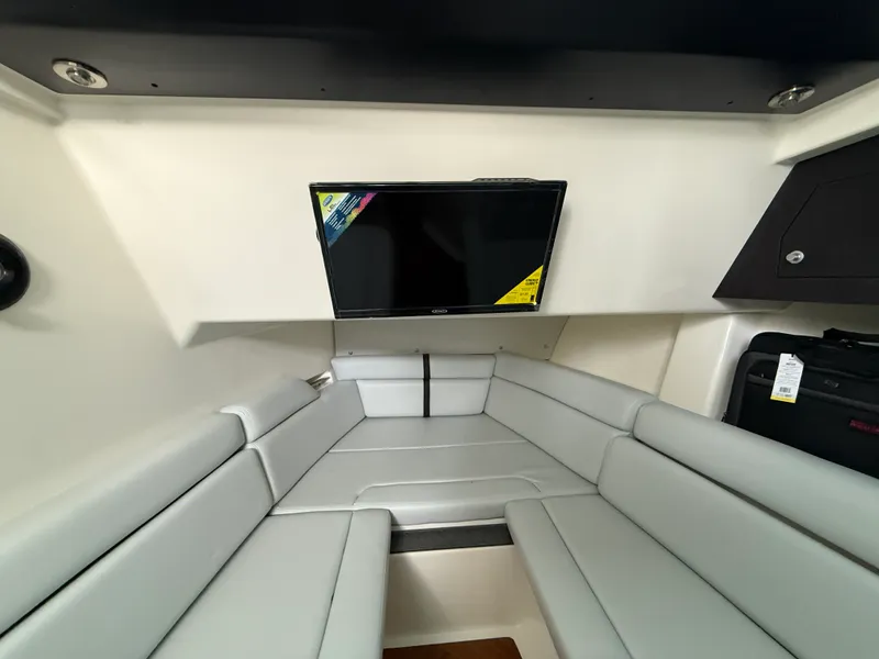 Slide: The Image of Boston Whaler 350 Realm 2027 - 18