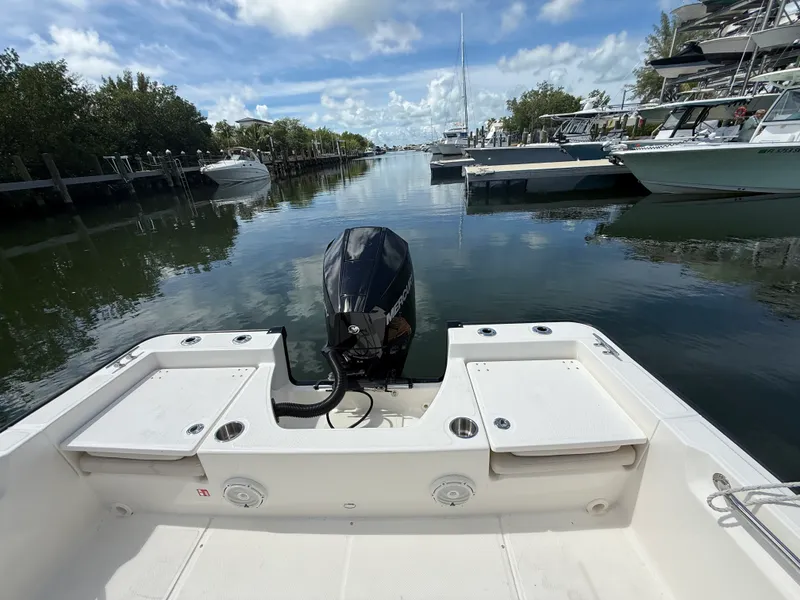 Slide: The Image of Boston Whaler 210 Montauk 2027 - 15