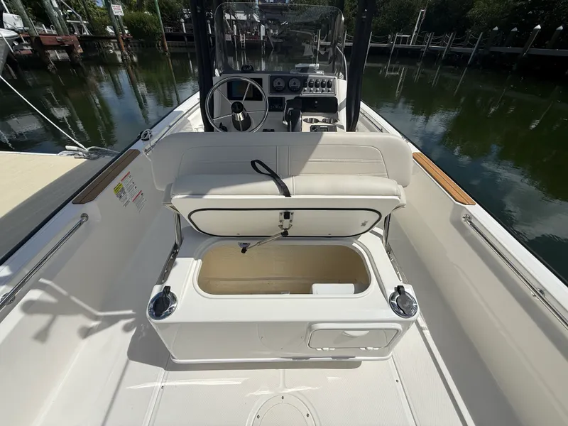 Slide: The Image of Boston Whaler 210 Montauk 2027 - 13