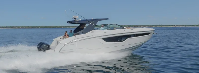 The Image of Cruisers 38 GLS 2026 - 0