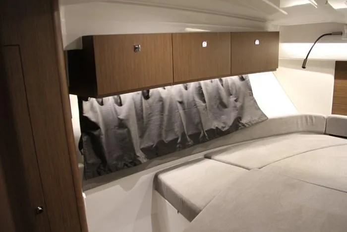 Slide: The Image of Beneteau Antares 27 2020 - 11