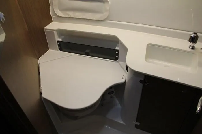 Slide: The Image of Beneteau Antares 27 2020 - 9