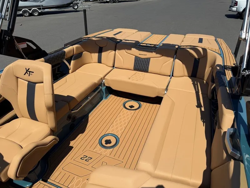 The Image of MasterCraft XT22 2025 - 0
