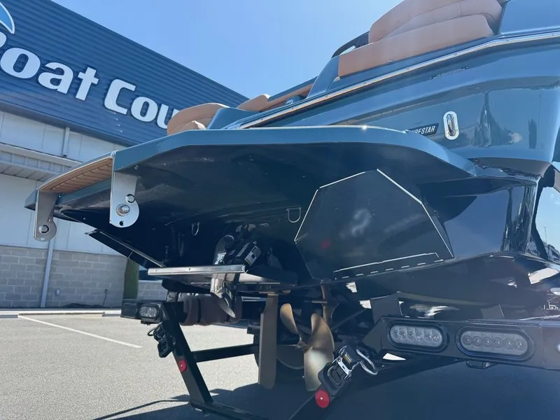 Slide: The Image of MasterCraft XT22 2025 - 5