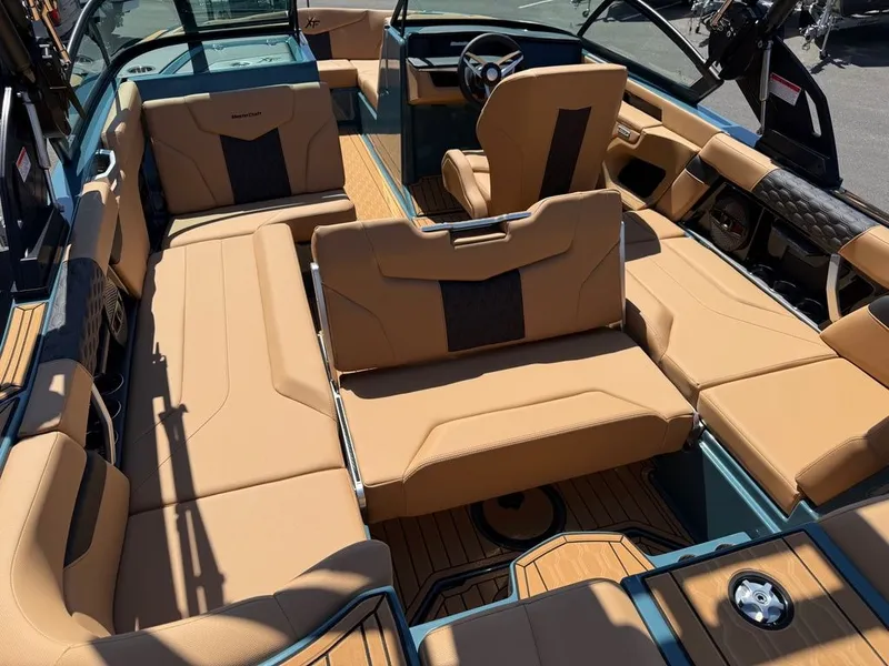 Slide: The Image of MasterCraft XT22 2025 - 11