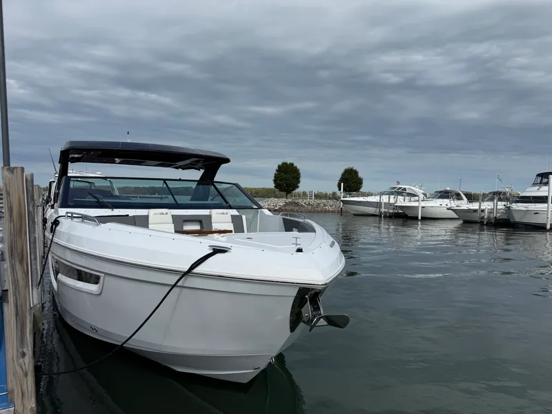 Slide: The Image of Cruisers 34 GLS 2024 - 54