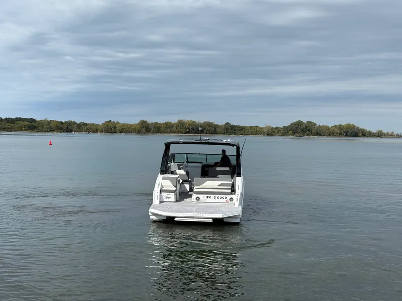 Slide: The Image of Cruisers 34 GLS 2024 - 51