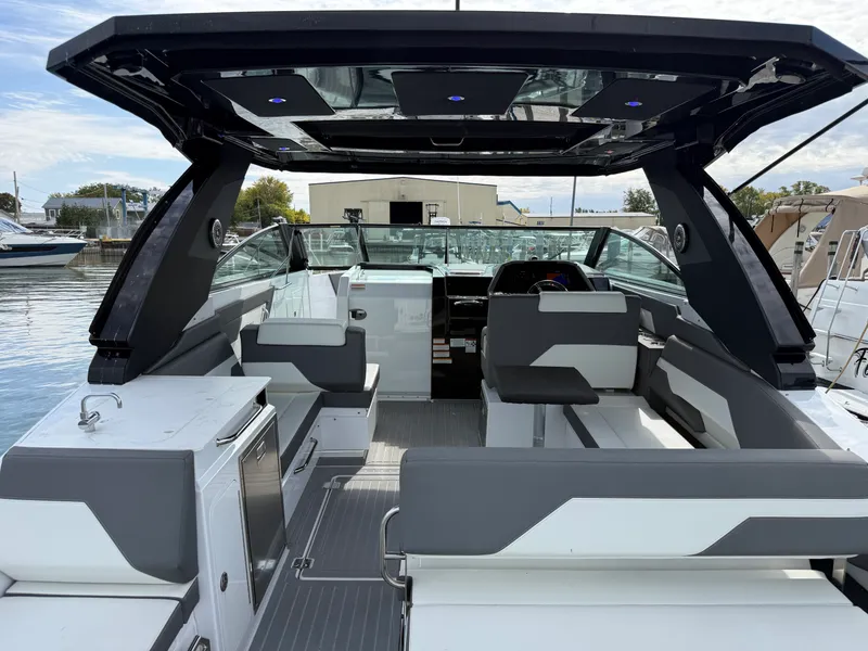 Slide: The Image of Cruisers 34 GLS 2024 - 13