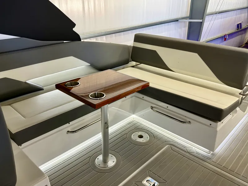 Slide: The Image of Cruisers 34 GLS 2024 - 23