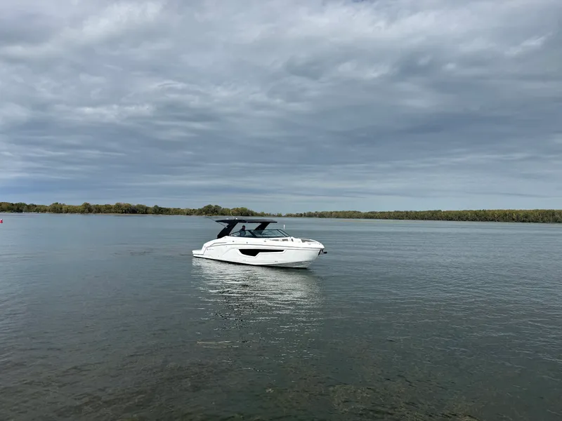 Slide: The Image of Cruisers 34 GLS 2024 - 53