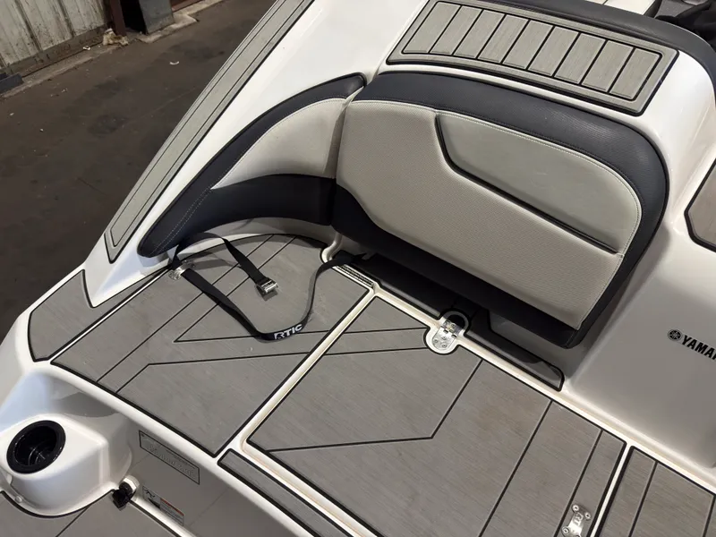 Slide: The Image of Yamaha SX210 2019 - 4
