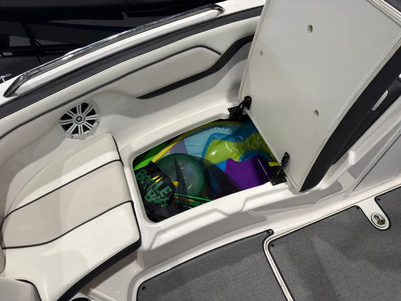 Slide: The Image of Yamaha SX210 2019 - 38