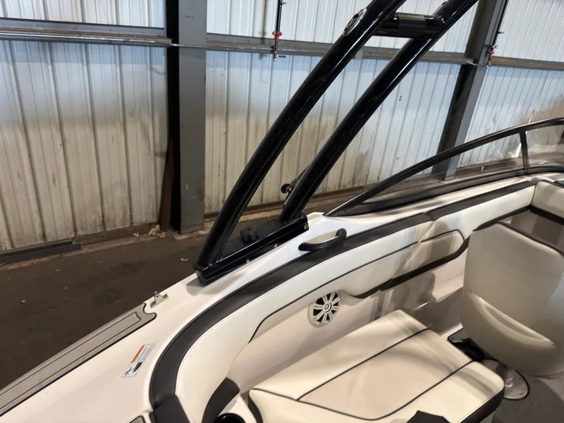 Slide: The Image of Yamaha SX210 2019 - 40