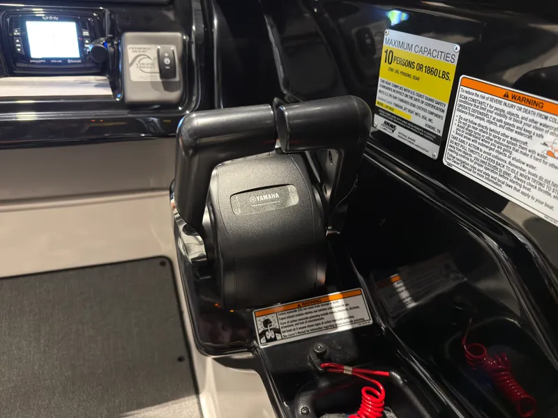 Slide: The Image of Yamaha SX210 2019 - 25