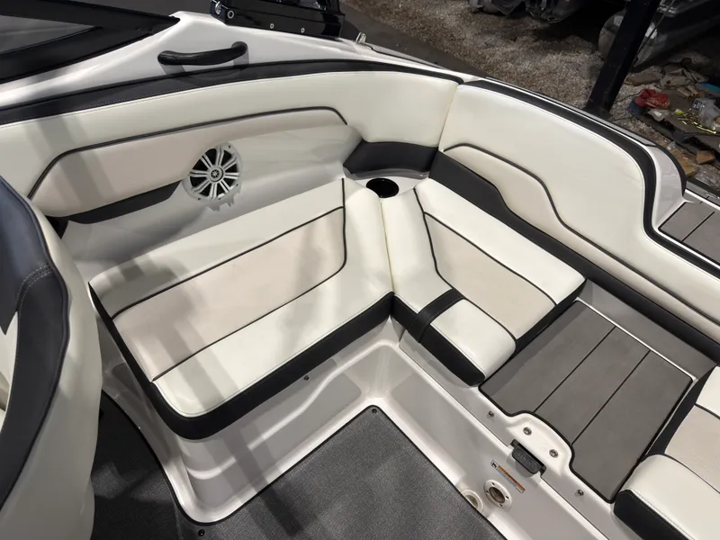 Slide: The Image of Yamaha SX210 2019 - 10