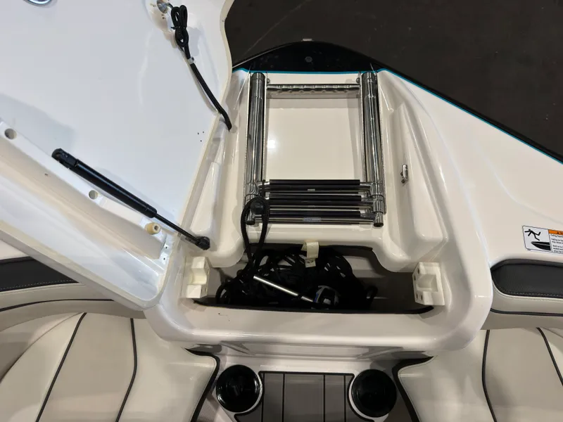 Slide: The Image of Yamaha SX210 2019 - 39