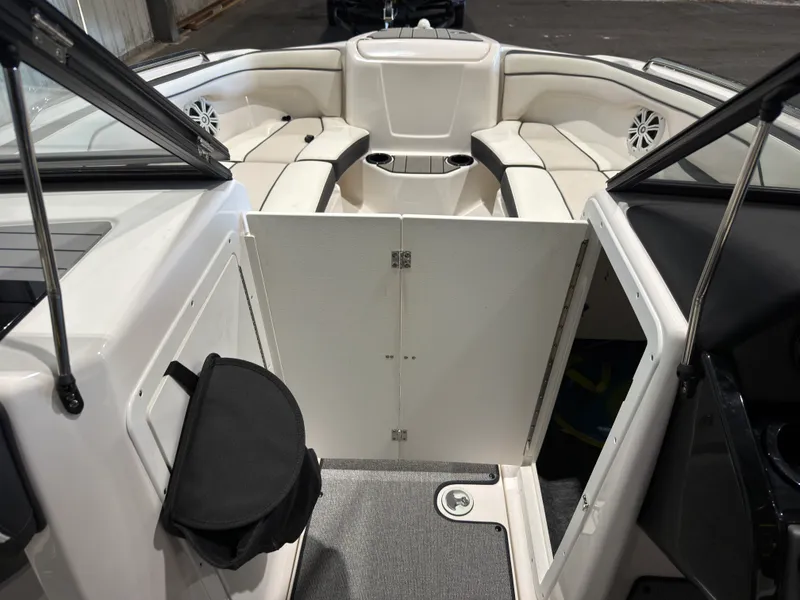 Slide: The Image of Yamaha SX210 2019 - 29
