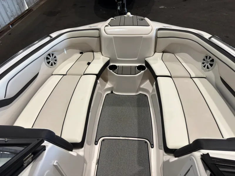 Slide: The Image of Yamaha SX210 2019 - 32
