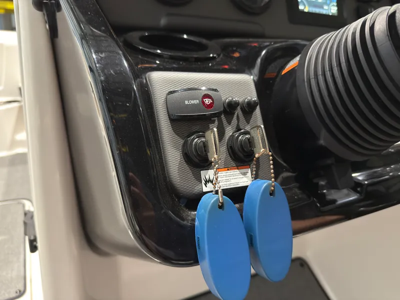 Slide: The Image of Yamaha SX210 2019 - 18